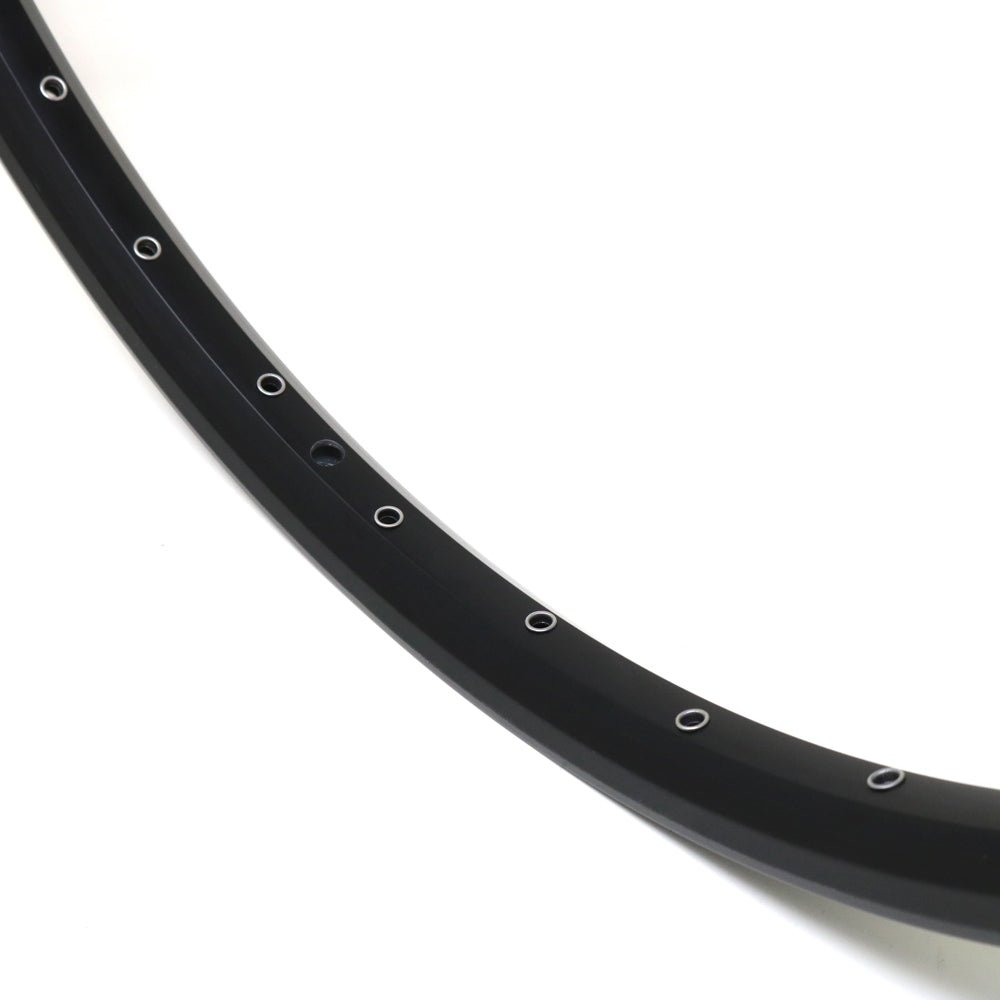 Llanta Weinmann Discbull 26" 36H Schrader Disco Negro MTB - FIERRIDE
