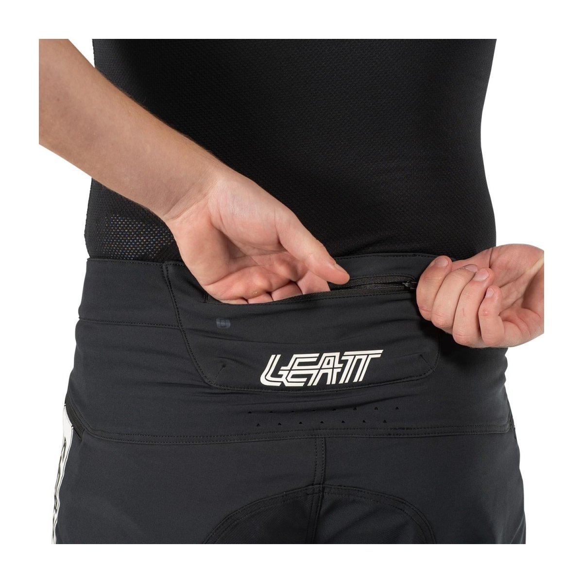 Short Leatt MTB Gravity 4.0 V25 Negro – Talla - FIERRIDE
