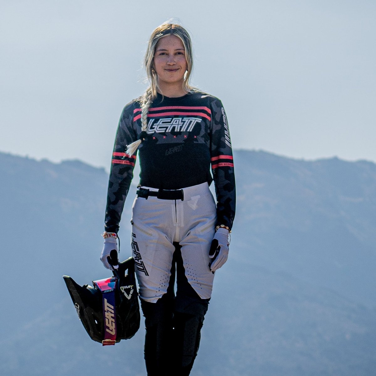 Jersey Leatt MTB Gravity 4.0 Manga Larga Mujer - FIERRIDE