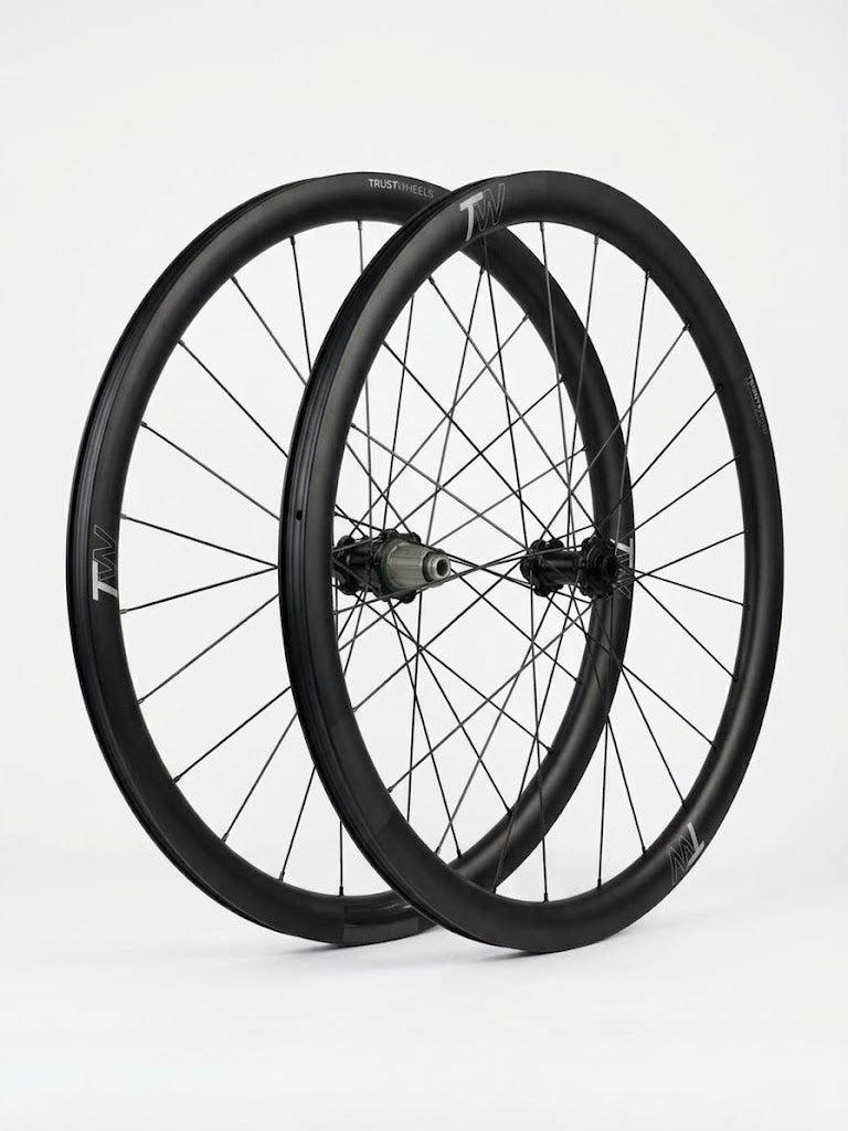 Juego de Ruedas Trust Wheels M3629HL 700c 24h - FIERRIDE