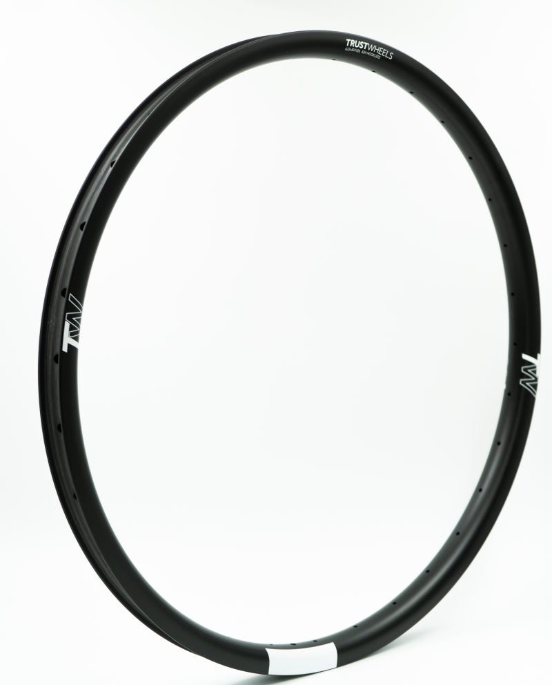 Llanta Trust Wheels M2637TL-ED 29" 32h - FIERRIDE