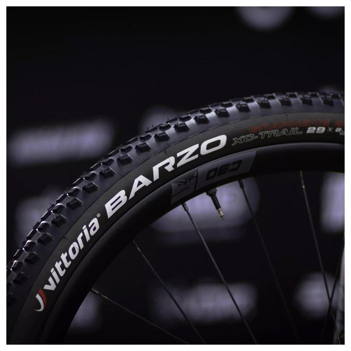 Neumático Vittoria Barzo 27.5 x 2.35 XC Trail TLR G2.0 (Anth/Black) - FIERRIDE